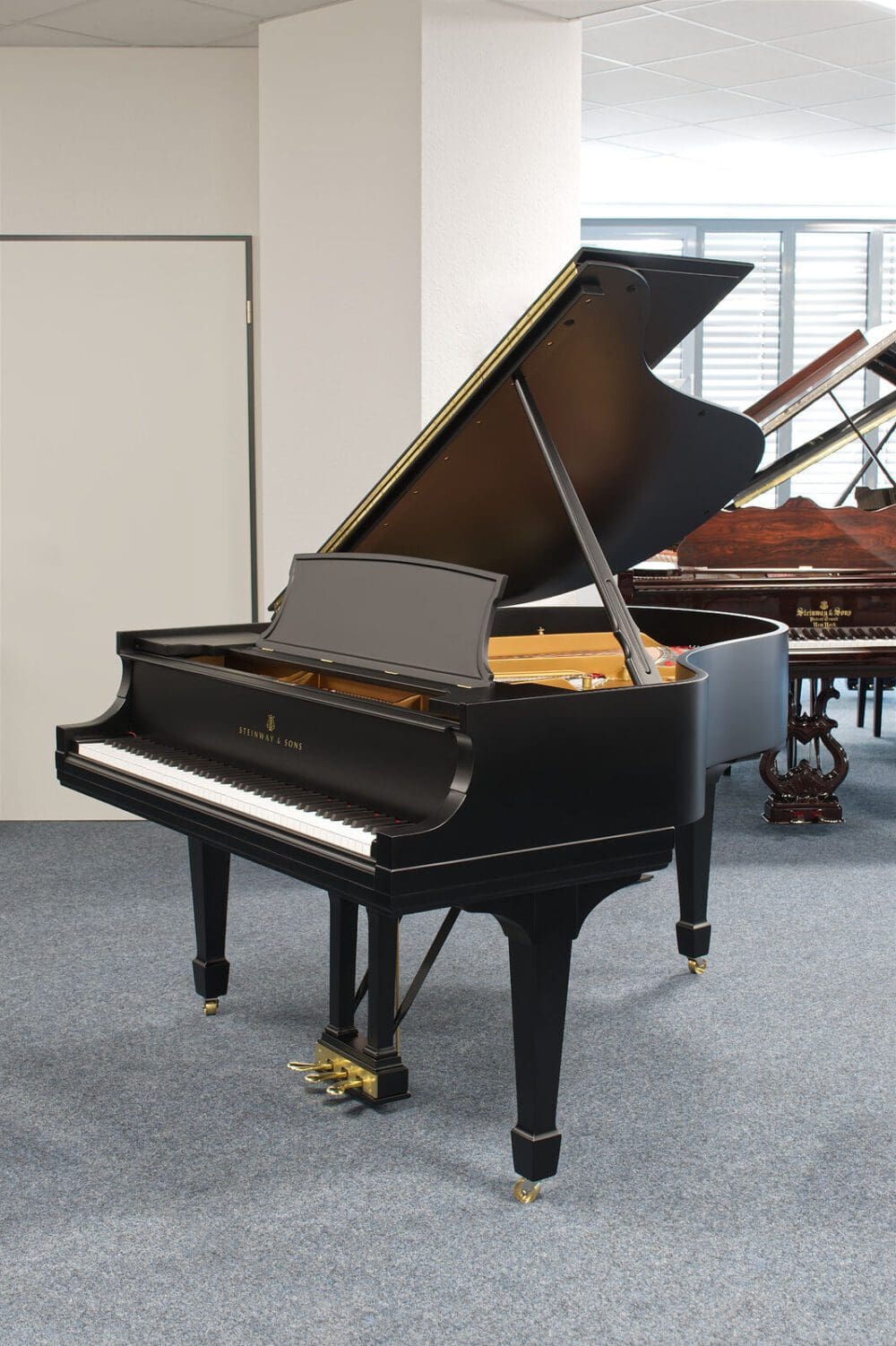 Gebrauchter Steinway & Sons Flügel Modell M-170 in mattschwarz, Baujahr 1913