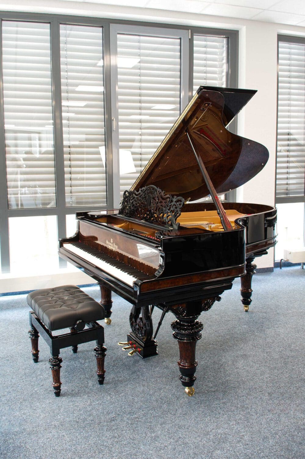 Steinway & Sons O-180 Flügel aus Wurzelholz mit schwarzen Akzenten, Baujahr 1903, gebraucht
