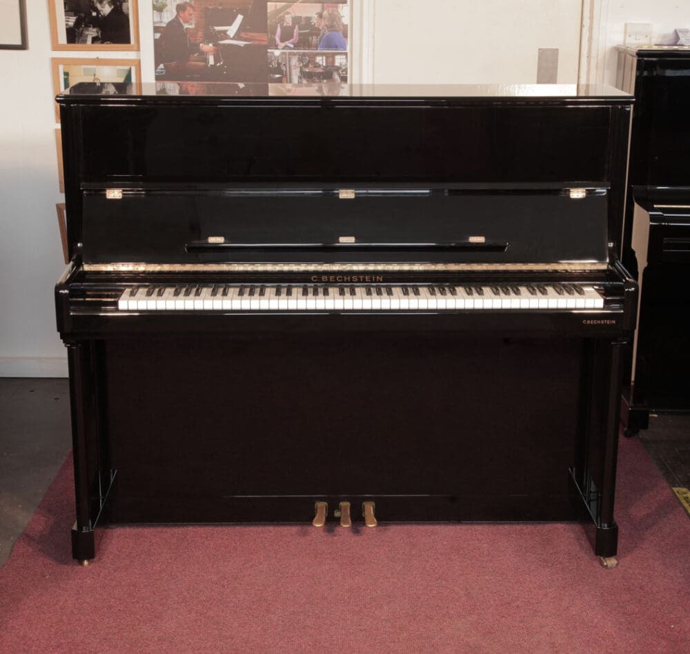 Bechstein Elegance 124 Klavier im Aufrecht-Design aus dem Jahr 2001