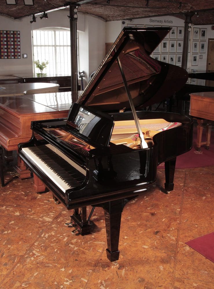 Wiederaufgebautes Steinway Modell O Flügel