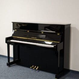 Yamaha P116 SH2 Silent Klavier - Schwarz Hochglanz - Gebraucht" umformuliert: "Gebrauchtes Yamaha P116 SH2 Silent Klavier in Hochglanz Schwarz